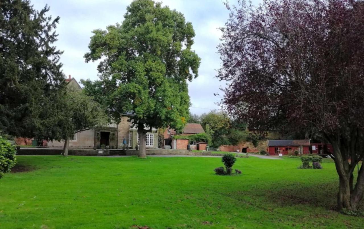 Impeccable 1-Bed House In Retford Close To A1 Экстерьер фото