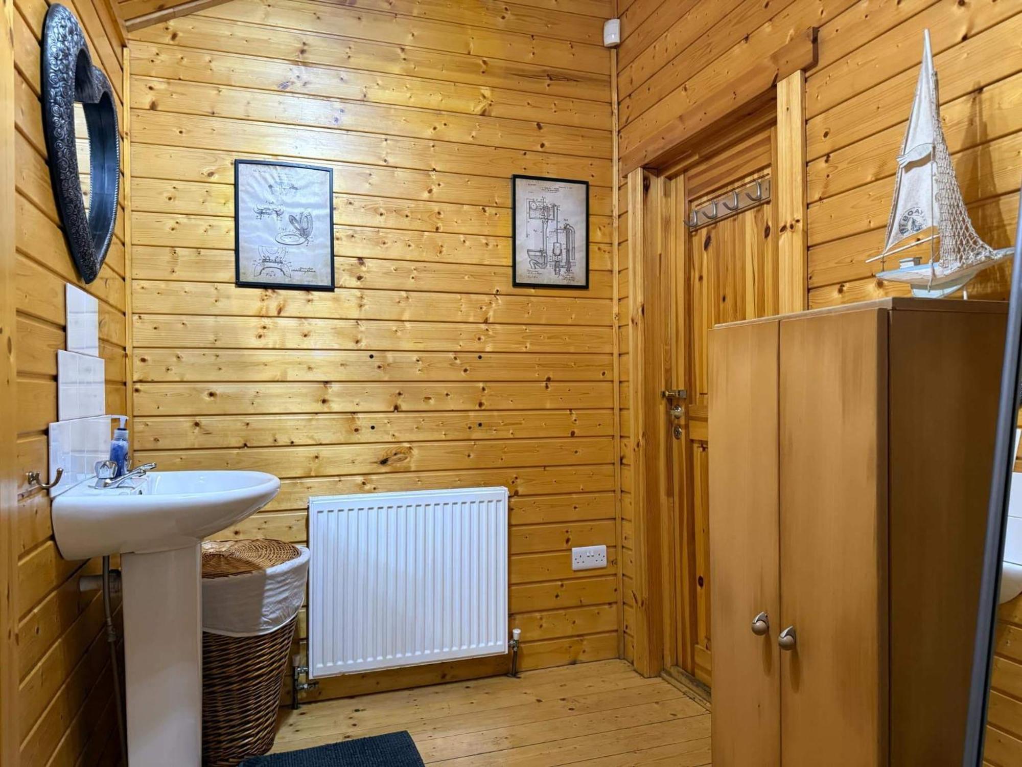 Impeccable 1-Bed House In Retford Close To A1 Экстерьер фото